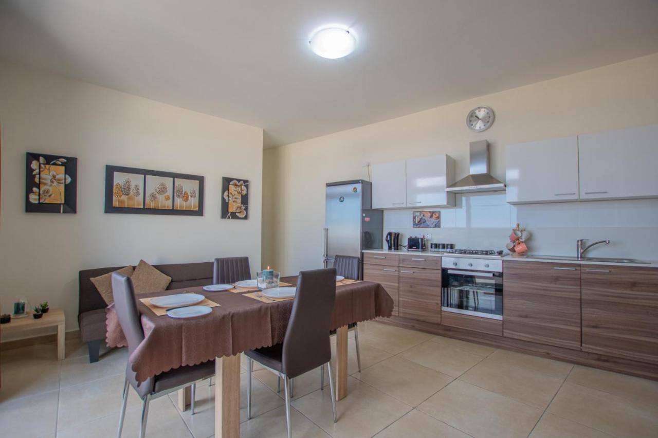 Kernice Penthouse With Sea And Country Views Of Xghajra Exteriér fotografie