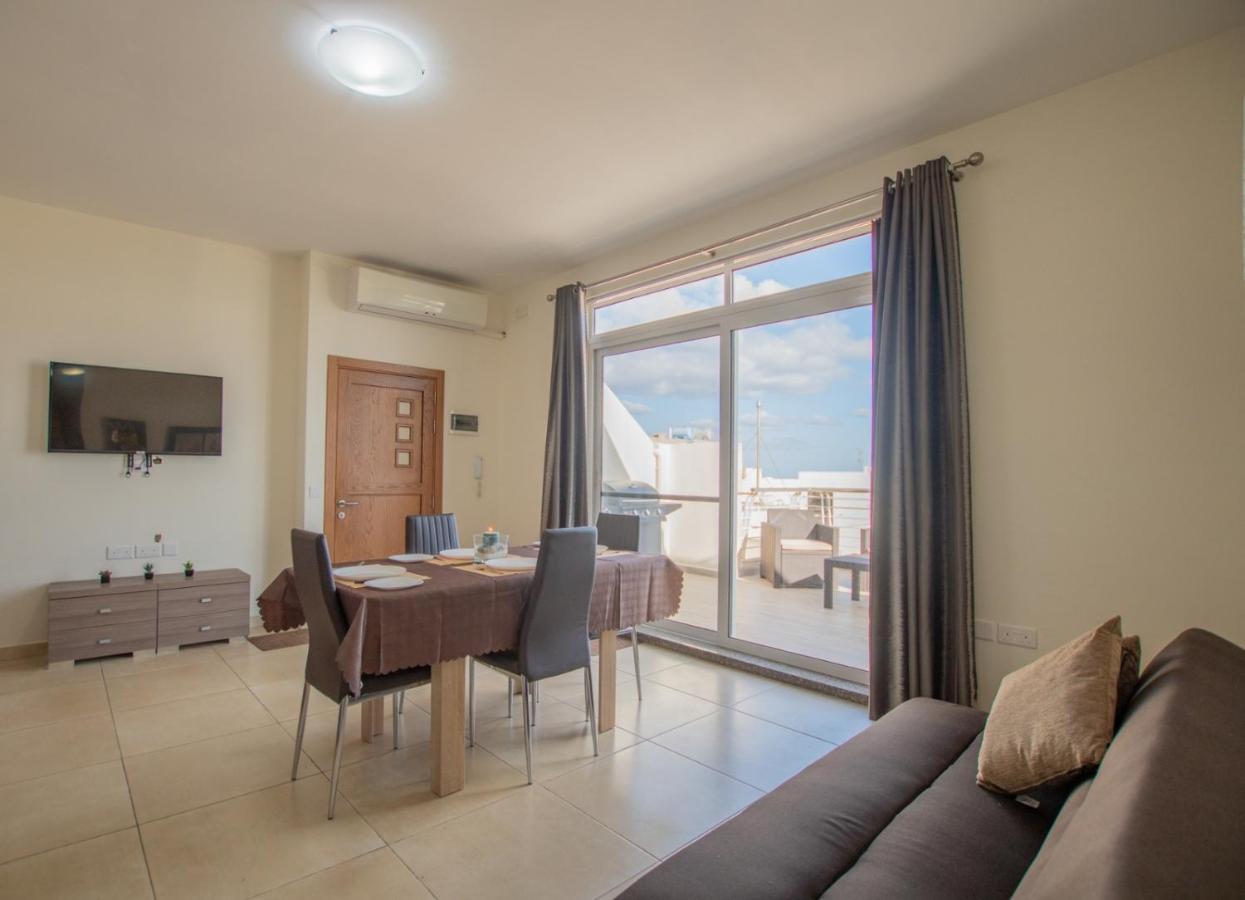Kernice Penthouse With Sea And Country Views Of Xghajra Exteriér fotografie