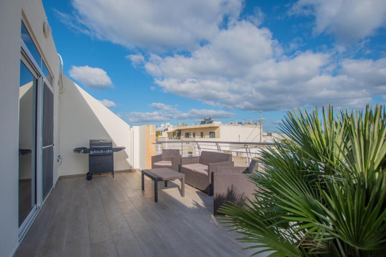 Kernice Penthouse With Sea And Country Views Of Xghajra Exteriér fotografie
