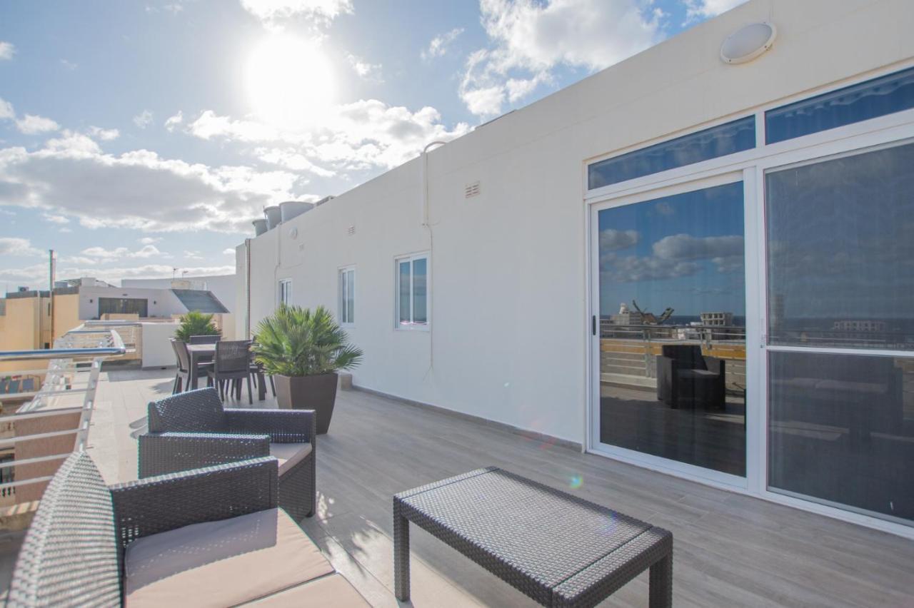 Kernice Penthouse With Sea And Country Views Of Xghajra Exteriér fotografie