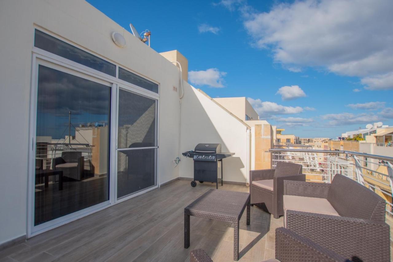 Kernice Penthouse With Sea And Country Views Of Xghajra Exteriér fotografie