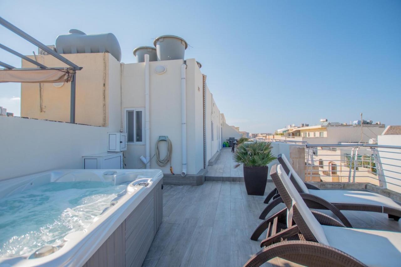 Kernice Penthouse With Sea And Country Views Of Xghajra Exteriér fotografie